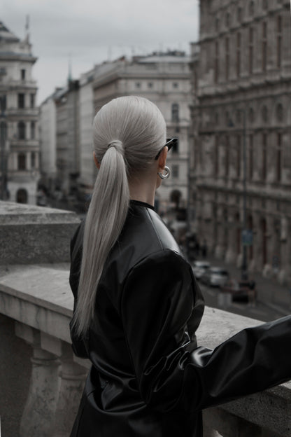 DUAL-BUTTON STRUCTURED JACKET